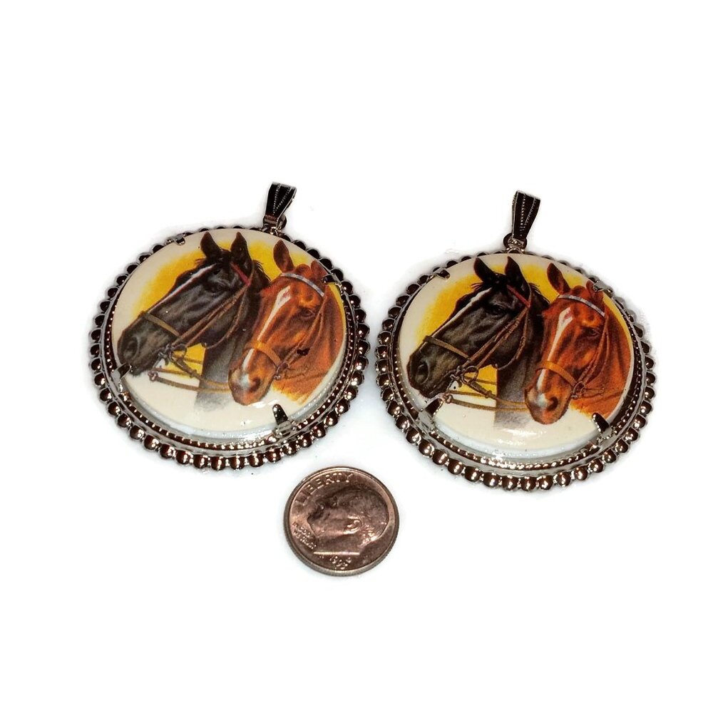 NOS‎ Horse Head Pendant
